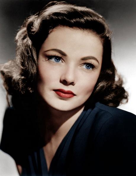 1940s-hair-and-makeup-tutorial-74_12 Les in haar en make-up uit 1940