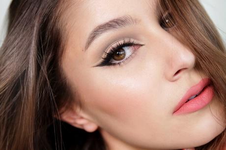 60s-cat-eye-makeup-tutorial-26_3 60s cat eye make-up les