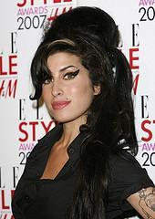 amy-winehouse-makeup-step-by-step-91_4 Amy Winehouse make-up stap voor stap