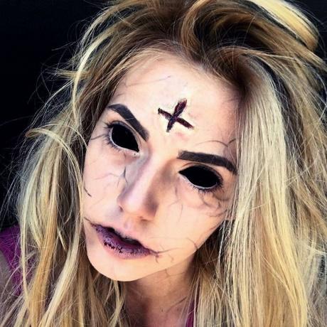 annabelle-demon-makeup-tutorial-98_12 Annabelle Demon make-up tutorial