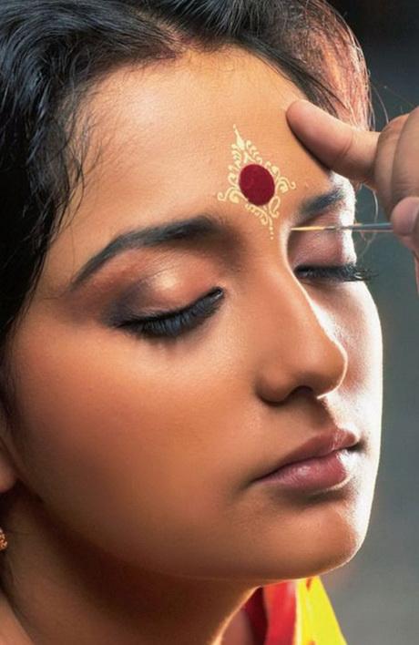 bengali-bridal-makeup-step-by-step-82_12 Bengali bruids make-up stap voor stap
