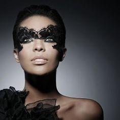 black-lace-mask-makeup-tutorial-06_10 Black lace mask make-up tutorial