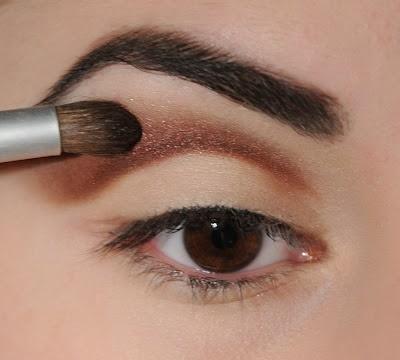 cut-crease-eye-makeup-tutorial-56_11 Oogmake-up tutorial knippen