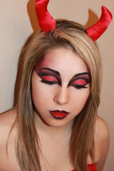 cute-devil-makeup-tutorial-04_10 Schattige duivel make-up tutorial