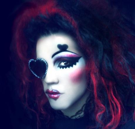 dark-queen-of-hearts-makeup-tutorial-26_9 Dark queen of hearts make-up les