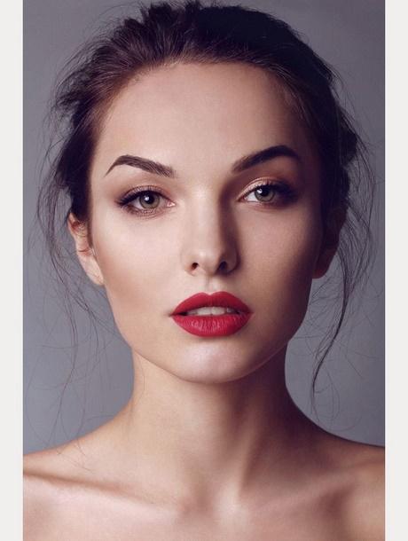 deep-red-lips-makeup-tutorial-14_6 Deep red lips make-up les