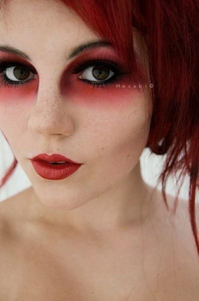 devil-eye-makeup-tutorial-56_4 Devil eye make-up les