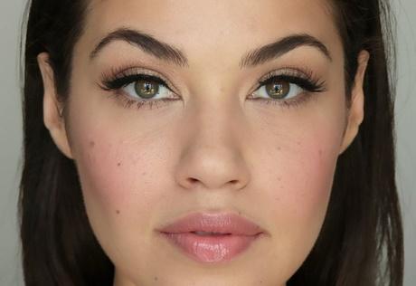 everyday-makeup-tutorial-oily-skin-08_12 Dagelijkse make-up tutorial olieachtige huid