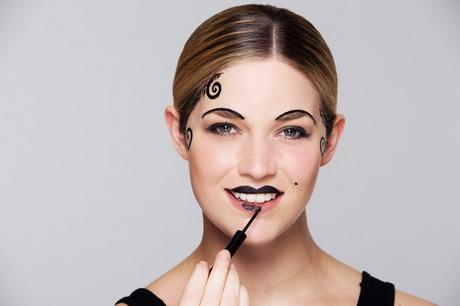 flapper-girl-makeup-step-by-step-56_10 Flapper Girl make-up stap voor stap