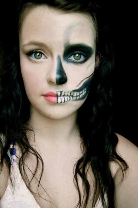 half-face-skeleton-makeup-step-by-step-32_4 Half gezichtskelet, stap voor stap.