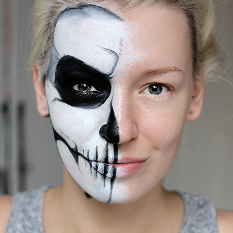 half-skull-makeup-step-by-step-83_2 Halve schedel make-up stap voor stap