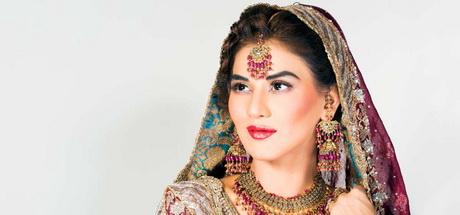 hindu-bridal-makeup-step-by-step-23_12 Hindoe bruidsschmink stap voor stap