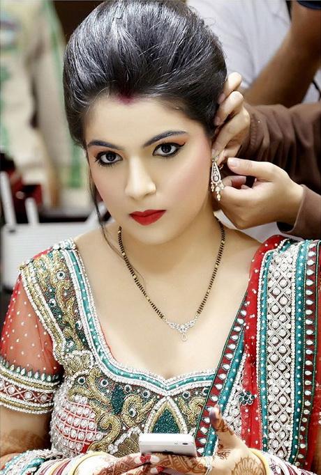 indian-bridal-makeup-tutorial-step-by-step-in-hindi-84_6 Indiase make-up tutorial stap-voor-stap in hindi