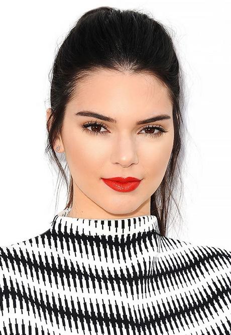 kendall-jenner-makeup-tutorial-red-lip-50_7 Kendall jenner make-up tutorial red lip