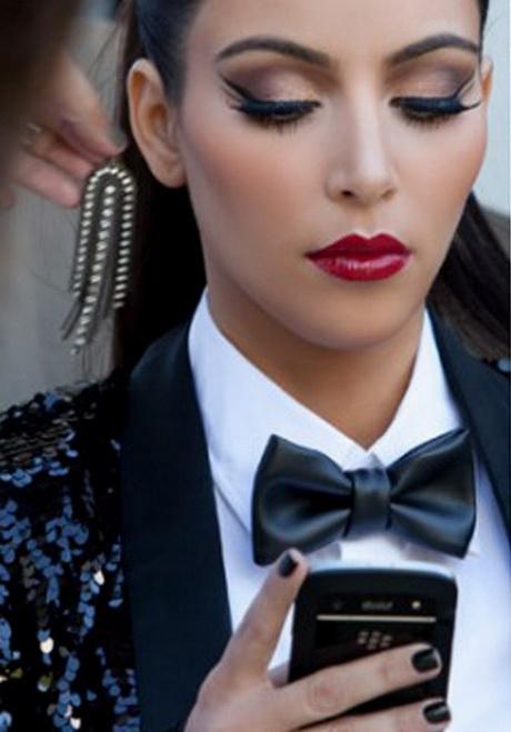 kim-kardashian-eye-makeup-step-by-step-05_9 Kim kardashian oog make-up stap voor stap
