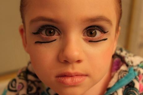 makeup-tutorial-for-kids-10-50_7 Make-up les voor kinderen 10