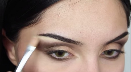 makeup-tutorial-for-low-eyebrows-61 Make-up les voor lage wenkbrauwen