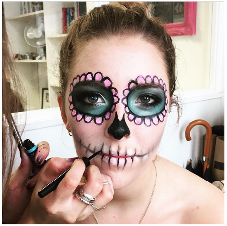mexican-sugar-skull-makeup-step-by-step-18 Mexicaanse suikerschedel make-up stap voor stap