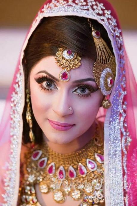 muslim-bridal-makeup-indian-step-by-step-05_8 Moslim bruids make-up Indiaas stap voor stap