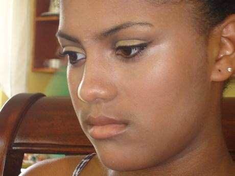 natural-makeup-tutorial-dark-skin-10_3 Natuurlijke make-up tutorial donkere huid