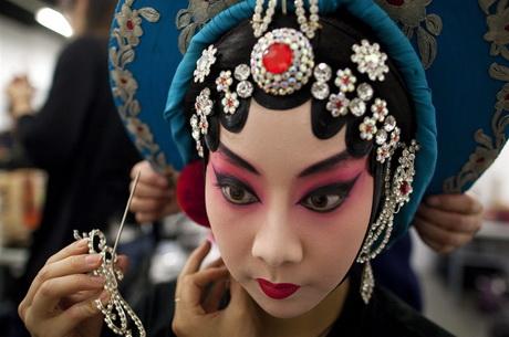 peking-opera-makeup-tutorial-46_11 Peking opera make-up les