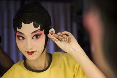 peking-opera-makeup-tutorial-46_3 Peking opera make-up les