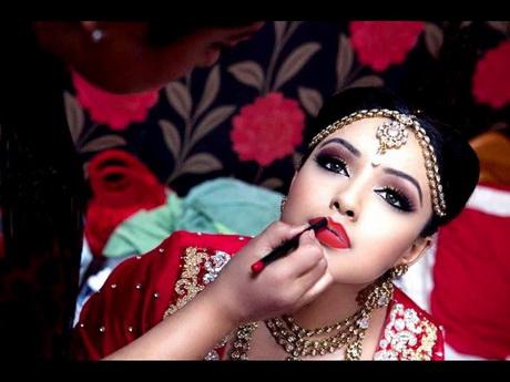 punjabi-bridal-makeup-indian-step-by-step-24_4 Punjabi bruids make-up Indiaas stap voor stap