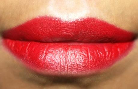 simple-red-lipstick-makeup-tutorial-00_4 Eenvoudige Red lipstick make-up tutorial