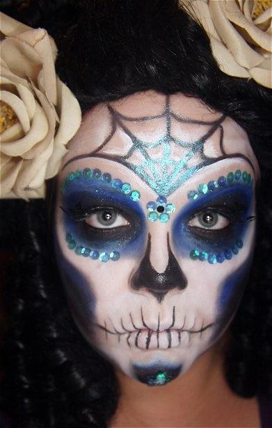 sugar-skull-makeup-tutorial-blue-21_11 Sugar skull make-up tutorial blue