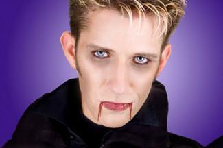 vampire-makeup-step-by-step-for-men-21_2 Vampier make-up stap voor stap voor man