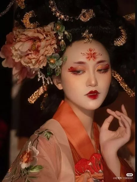 geisha-makeup-17_3-5 Geisha make-up