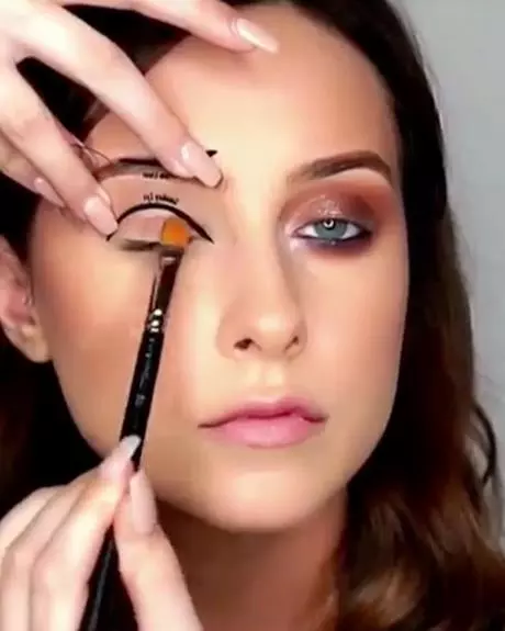 how-to-get-perfect-eye-makeup-20_9-16 Hoe maak je een perfecte oog make-up te krijgen