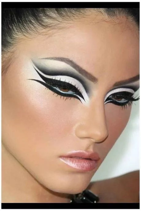 zebra-eye-makeup-04_2-6 Zebra oog make-up