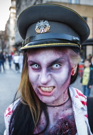 halloween-zombie-makeup-tips-59_6 Halloween zombie make-up tips