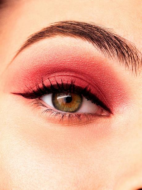 red-eye-makeup-35_13 Rode ogen make-up