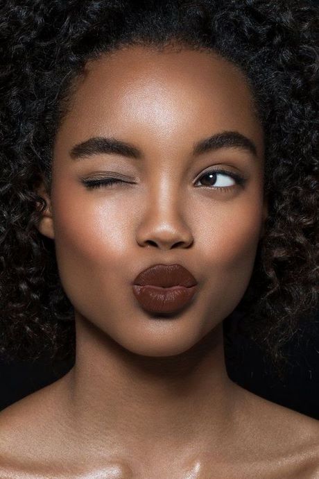 fall-makeup-tutorial-2022-black-women-71 Val make-up tutorial 2022 zwarte vrouwen