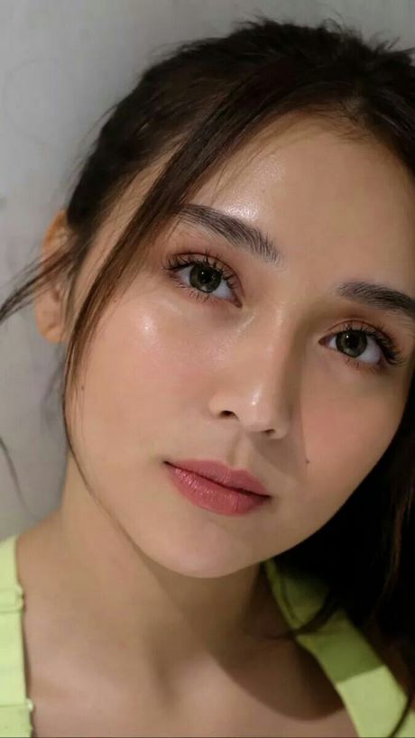 filipina-makeup-tutorial-2022-10_12 Filipina make-up tutorial 2022