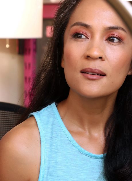 filipina-makeup-tutorial-2022-10_2 Filipina make-up tutorial 2022