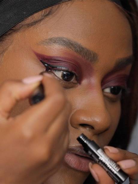 fire-eye-makeup-tutorial-64_6 Brand oog make-up tutorial