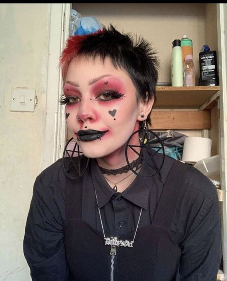 gothicemo-makeup-tutorial-46_10 Gothic / emo make-up tutorial