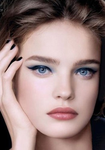 light-blue-eye-makeup-tutorial-70_14 Lichtblauwe oog make-up tutorial