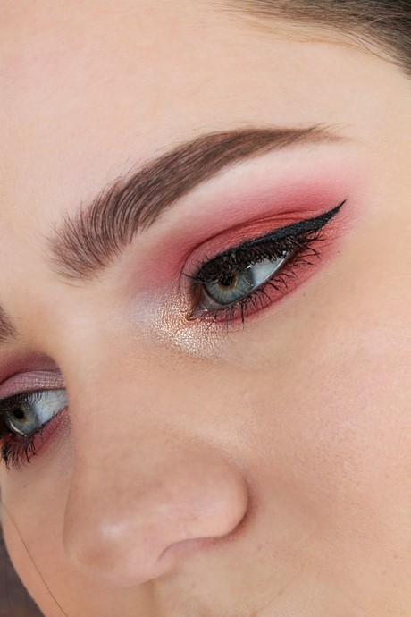 pink-and-brown-eye-makeup-tutorial-73_14 Roze en bruine oog make-up tutorial