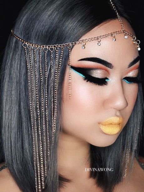 simple-cleopatra-makeup-tutorial-48_17 Eenvoudige cleopatra make-up tutorial