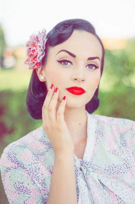 vintage-makeup-tutorial-1950-41_13 Vintage make-up tutorial 1950
