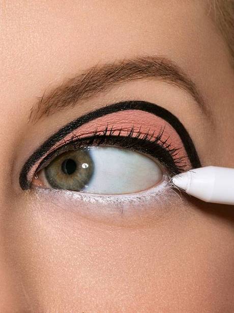 60s-inspired-makeup-tutorial-05_5 60s geïnspireerde make-up tutorial