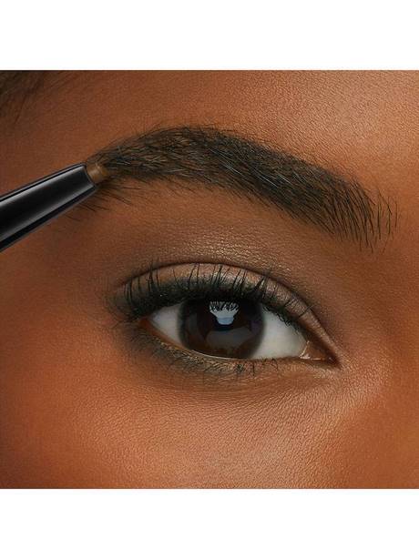 black-eyebrows-makeup-tutorial-04 Zwarte wenkbrauwen make-up tutorial