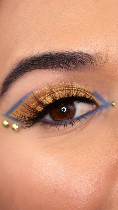 blue-glitter-eye-makeup-tutorial-16_9 Blauwe glitter oog make-up tutorial