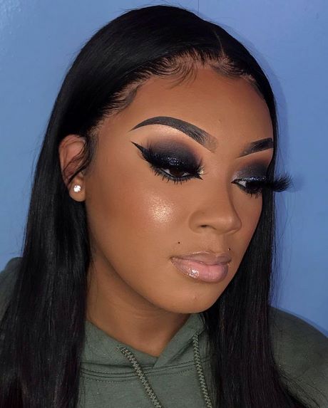 Oogschaduw make-up tutorial voor zwarte vrouwen