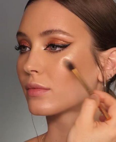 gold-cat-eye-makeup-tutorial-19_13 Gouden kat oog make-up tutorial