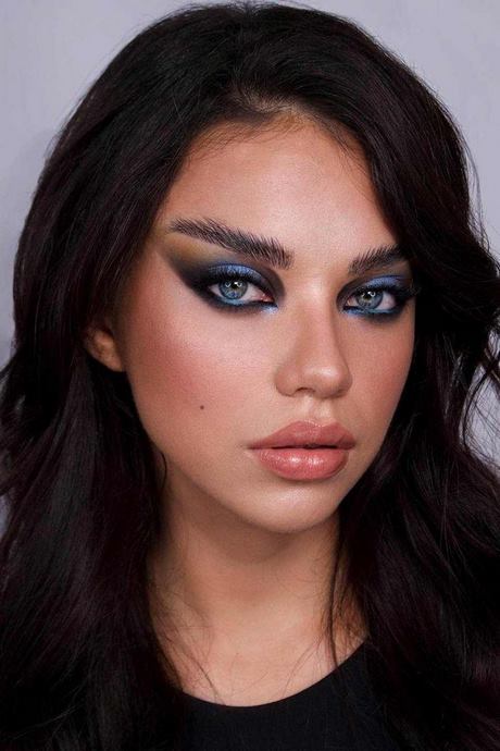 makeup-tutorials-for-blue-eyes-and-black-hair-37_2 Make-up tutorials voor blauwe ogen en zwart haar